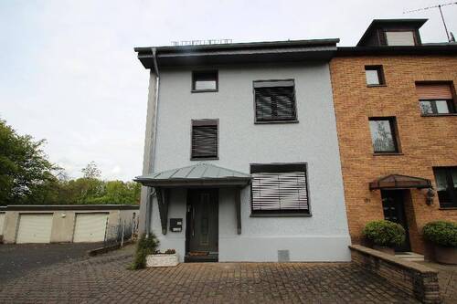 Bild 2 - 5 Zimmer Reihenendhaus zum Kaufen in Hennef