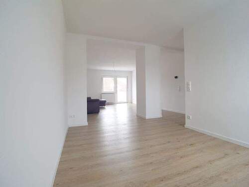 Esszimmer_Wohnzimmer - Sanierte 4-Zimmer-Wohnung mit Garage und großem Keller