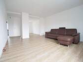 Wohnzimmer_Esszimmer - 4 Zimmer Etagenwohnung zur Miete in Ansbach
