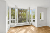 Große Fensterfront - 3 Zimmer Etagenwohnung in Berlin