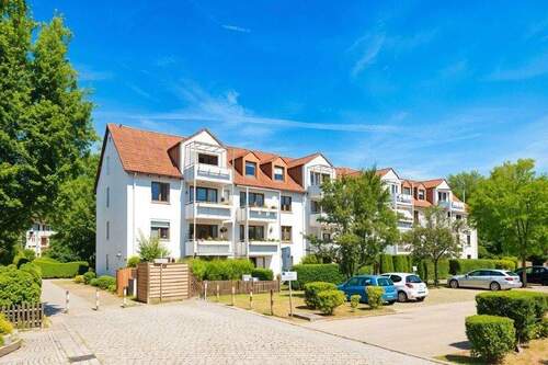 00_Hausansicht - Erding - Gemütliche 3-Zimmer-Erdgeschosswohnung mit Garten & Tiefgaragenstellplatz!