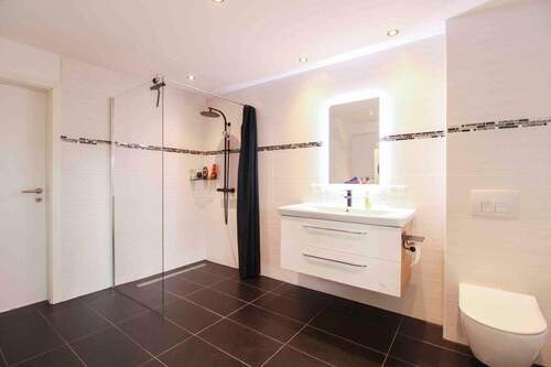 Badezimmer 3.1 EG - 