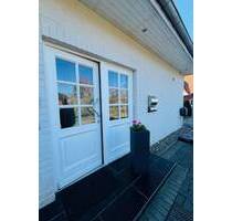 Familienglück im Zweifamilienhaus - viel Platz für Großfamilien oder Mehrgenerationen in Talkau