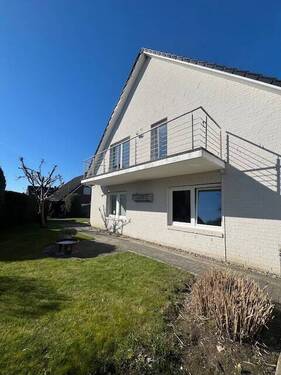 Ansicht - 8 Zimmer Mehrfamilienhaus, Wohnhaus in Talkau