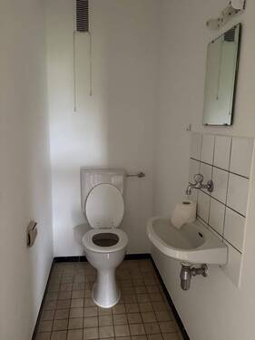 WC - 