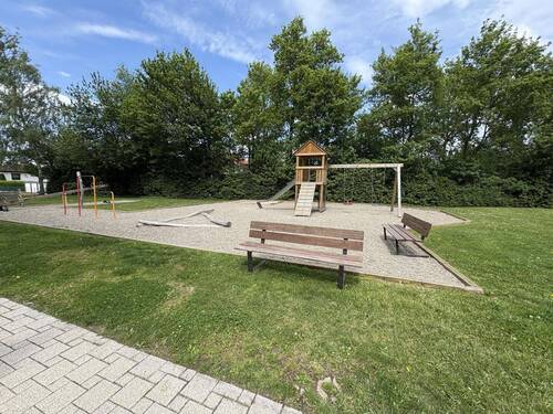 Spielplatz - 3 Zimmer Etagenwohnung in Balingen