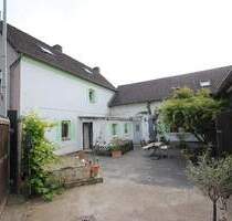 Modernisierter Vierkanthof 253 m² Wohnfläche+Nutzfläche Gewerbe möglich großer Innenhof Niederkassel