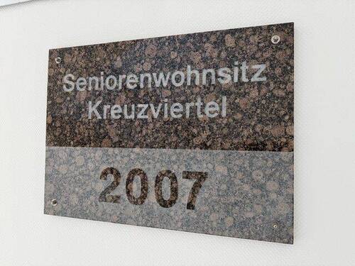 Gründungstafel - Etagenwohnung mit 80,00 m&sup2; in Dortmund zur Miete