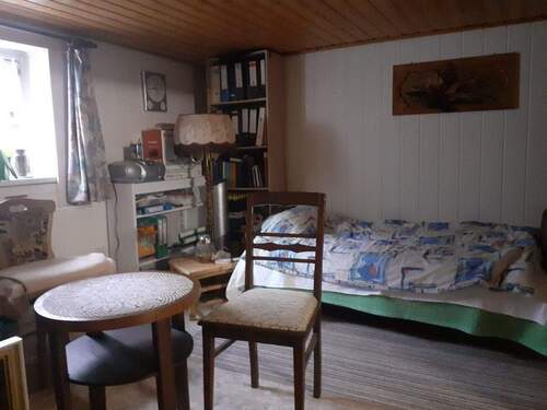 Gästezimmer im Keller.jpg - 