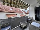 Balkon mit Zugang zum Abstellraum - 
