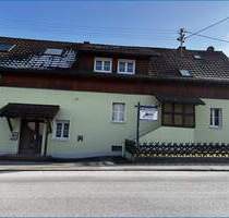 Schönes 2 Familienhaus mit Potential auf großem Grundstück mit tollem Garten und Doppelgarage - frei - Mühlingen / Zoznegg