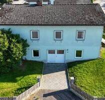 **RESERVIERT** Modernisierter Bungalow mit Werkstattgarage und Wellnessbereich - ruhig wohnen in Hochburg-Ach - Burghausen