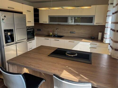 offene Küche - 4 Zimmer Mehrfamilienhaus, Wohnhaus zum Kaufen in Burghausen