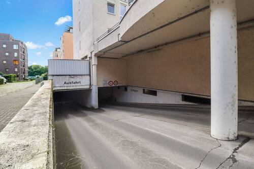 Einfahrt Tiefgarage - 