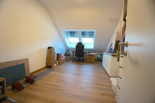 Kinder/- Arbeitszimmer - 