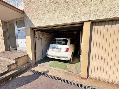 Garage - 