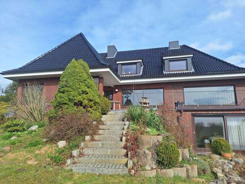 Gartenseite.jpg - Attraktive EG Wohnung im 2 Familienhaus in Neritz