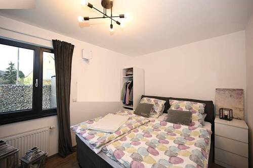 Geräumiges Schlafzimmer - 