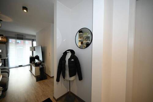 Flur mit Garderobe - 