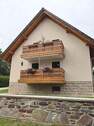 Hausansicht von der Seite - 2 Zimmer Etagenwohnung zur Miete in Thalheim/Erzgebirge