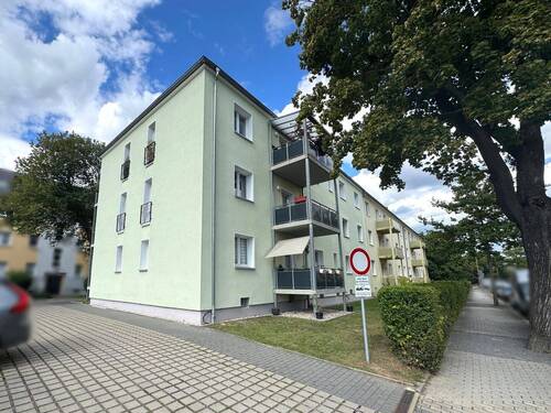 Haus seitlich - 1 Zimmer Etagenwohnung zum Kaufen in Dresden / Tolkewitz