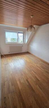 Büro/ Kinderzimmer - 