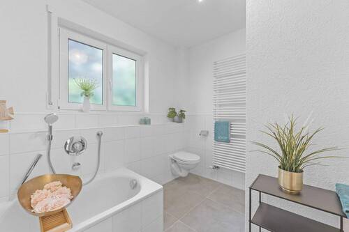 Bad 1 mit Badewanne - 