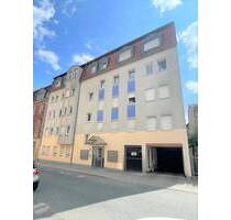 Großzügige 2-Zi-Wohnung mit Balkon, separater Küche und TG-Stellplatz in Fürth (Südstadt)