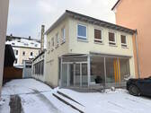 b01.jpg - Vielseitige Gewerbe-Immobilie in der Stadtmitte von Albstadt-Ebingen. Sofort verfügbar!