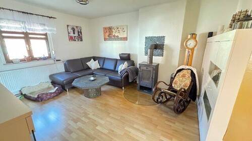 Wohnzimmer im OG - Reihenmittelhaus mit 95,00 m² in Gera zum Kaufen