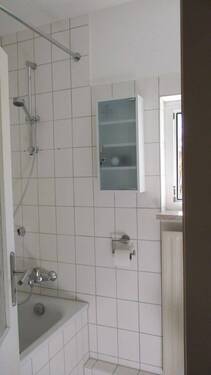 Tageslichtbad weiß gefliest - 