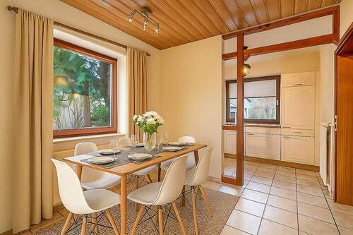 Esszimmer_gestaged - Doppelhaushälfte mit 84,10 m&sup2; in Uetersen zum Kaufen