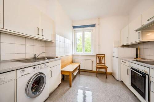 Küche im ersten Obergeschoss - Mehrfamilienhaus, Wohnhaus mit 220,00 m&sup2; in Berlin zum Kaufen