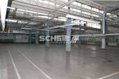 hell durch Oberlicht - 