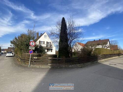 Erschließung über zwei Straßen möglich! - 