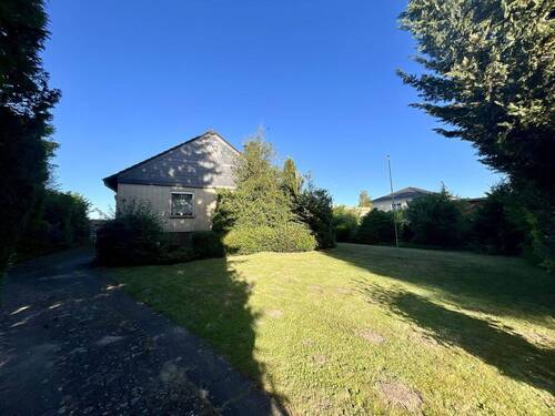 Blick aus dem Garten - Einfamilienhaus mit 135,00 m&sup2; in Isernhagen zum Kaufen