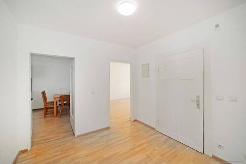 Eingangsbereich - 3 Zimmer Etagenwohnung in München