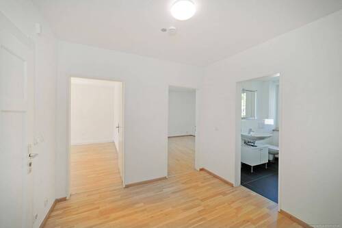 Eingangsbereich - Etagenwohnung mit 85,00 m&sup2; in München zum Kaufen