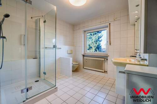 Bad im Obergeschoss - 