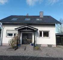 Modernisierte Eigentumswohnung EG 4 Zimmer+ große Terrasse mit Fernblick Gäste-WC Carport Stellplatz - Bad Honnef Aegidienberg