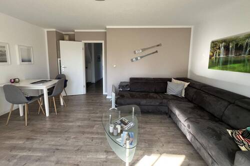 24408971_1-Wohn- und Essbereich.jpg - Doppelhaushälfte mit 100,00 m&sup2; in Brodersby zum Kaufen