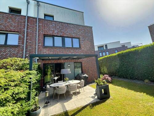 Blick auf die hintere Terrasse - 