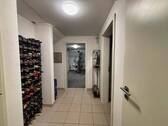Flur im Keller - 