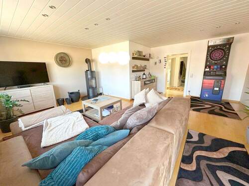 Wohnzimmer - 4 Zimmer Etagenwohnung in Trier