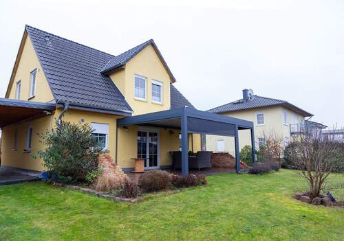 Hinter-dem-Haus3.jpg - 5 Zimmer Einfamilienhaus in Berlin