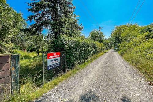 Grundstückseinfahrt - 