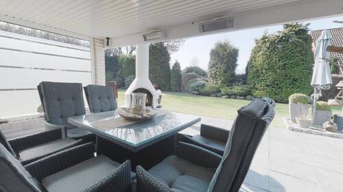 Überdachte Terrasse mit Heizstrahlern - 