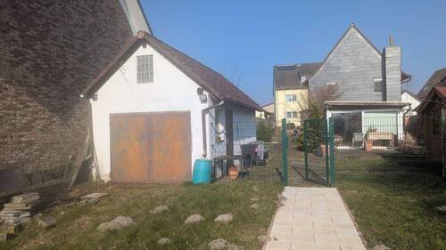Garage und Haus - 