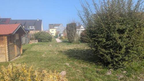 Sicht vom Ende Grundstück - 