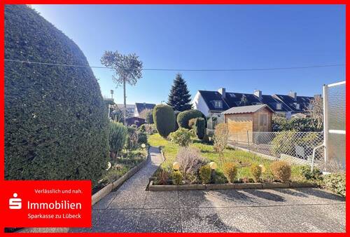 Südterrasse mit Garten - Sonniges Reihenmittelhaus mit Potential